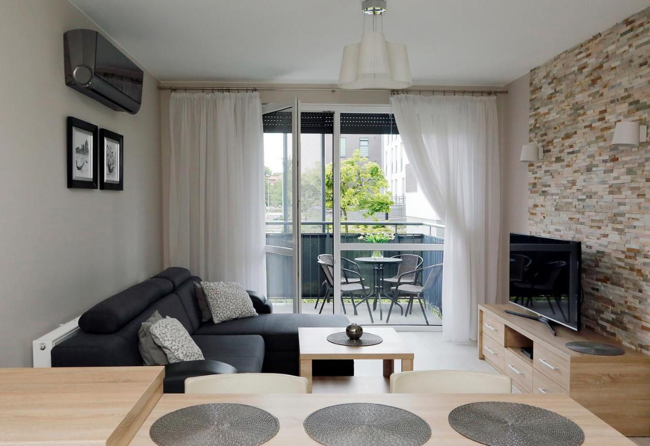Apartament Teresa W Uniejowie Exteriör bild